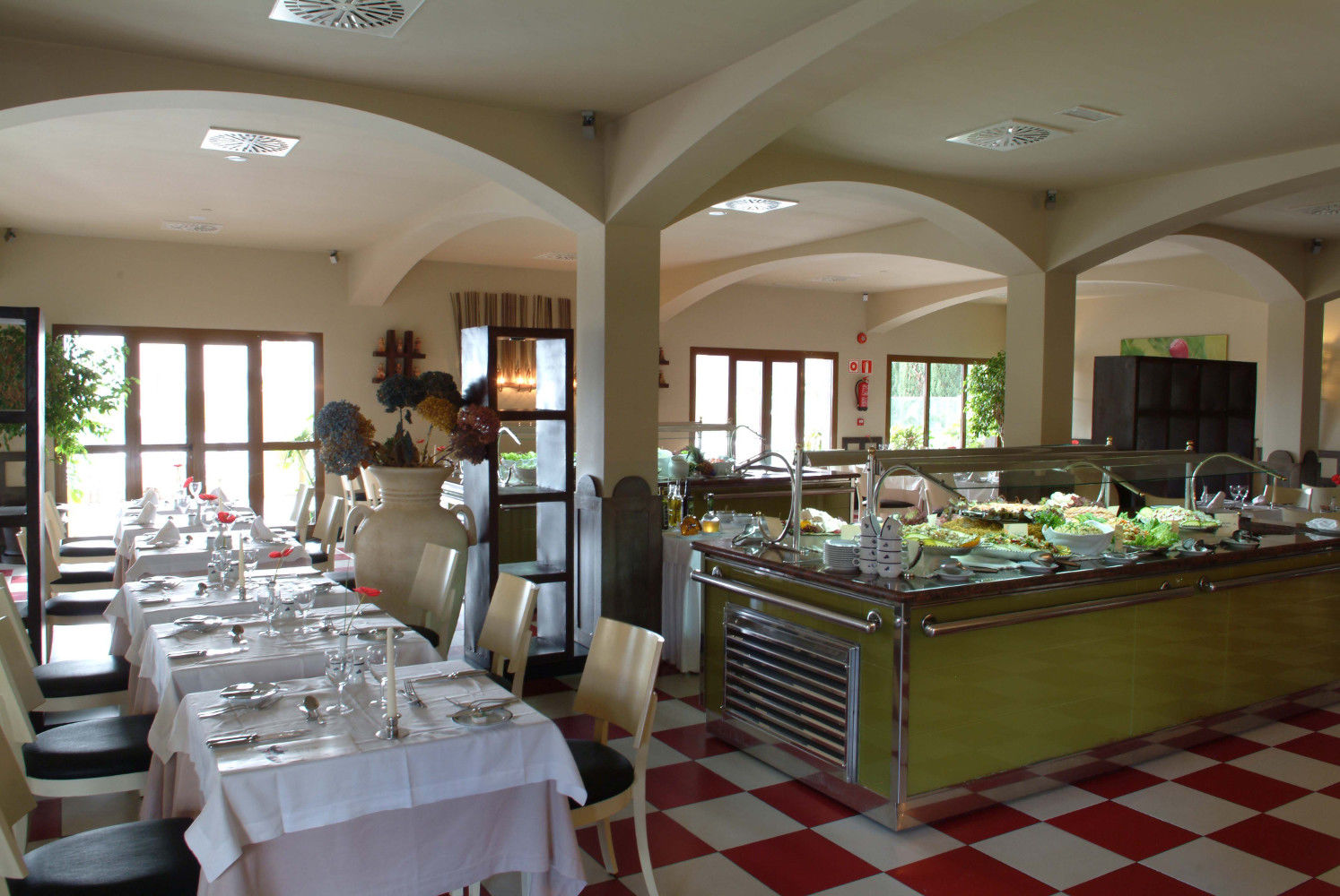 لوبيسان فيلا دي كوندي ريزورت آند ثالاسو ميلونيذاس المطعم الصورة Restaurant in the hotel