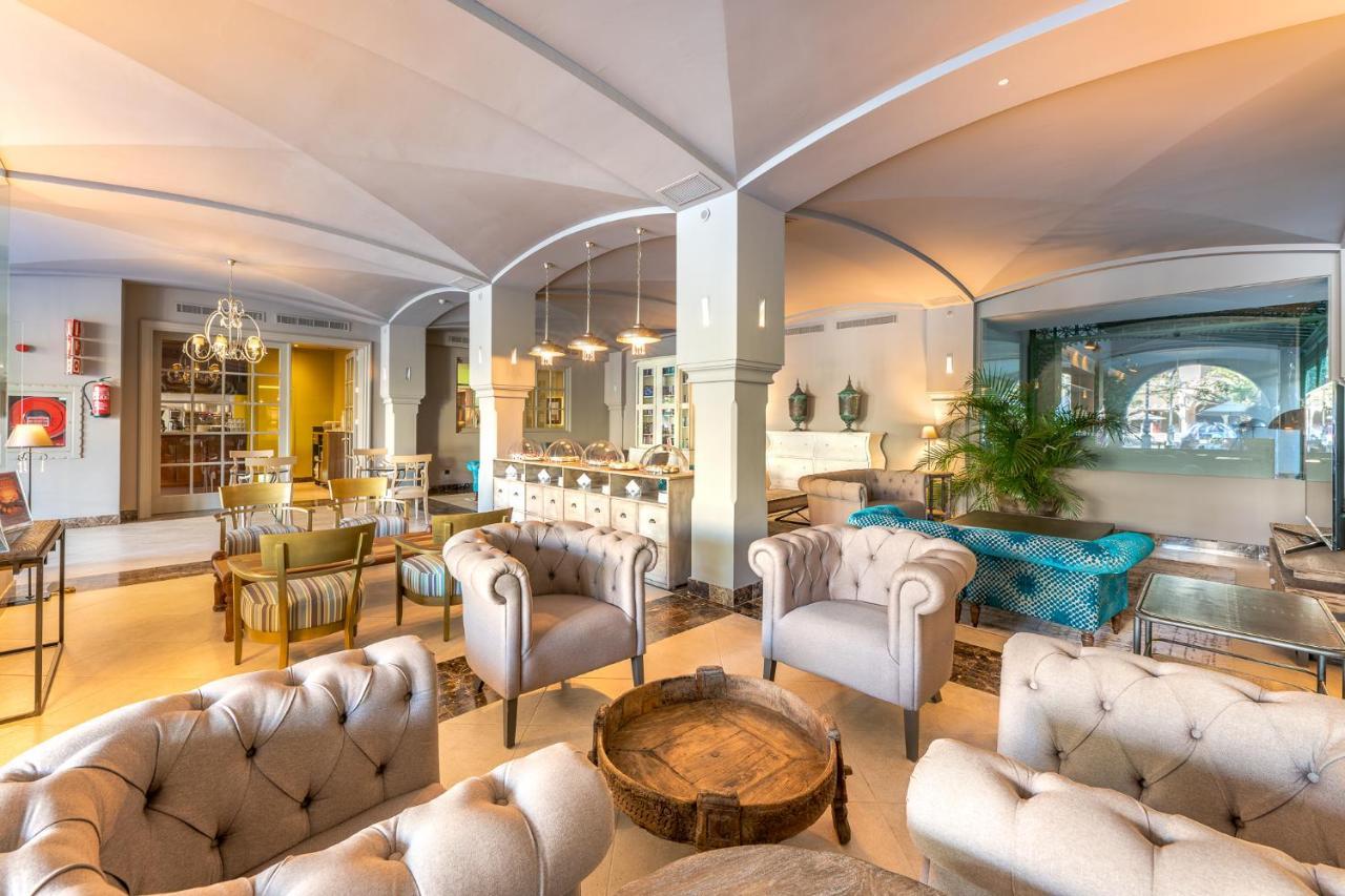 لوبيسان فيلا دي كوندي ريزورت آند ثالاسو ميلونيذاس المظهر الخارجي الصورة The lobby of the hotel